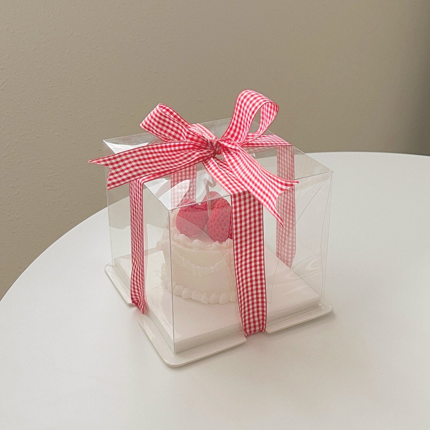 cream cake candle
