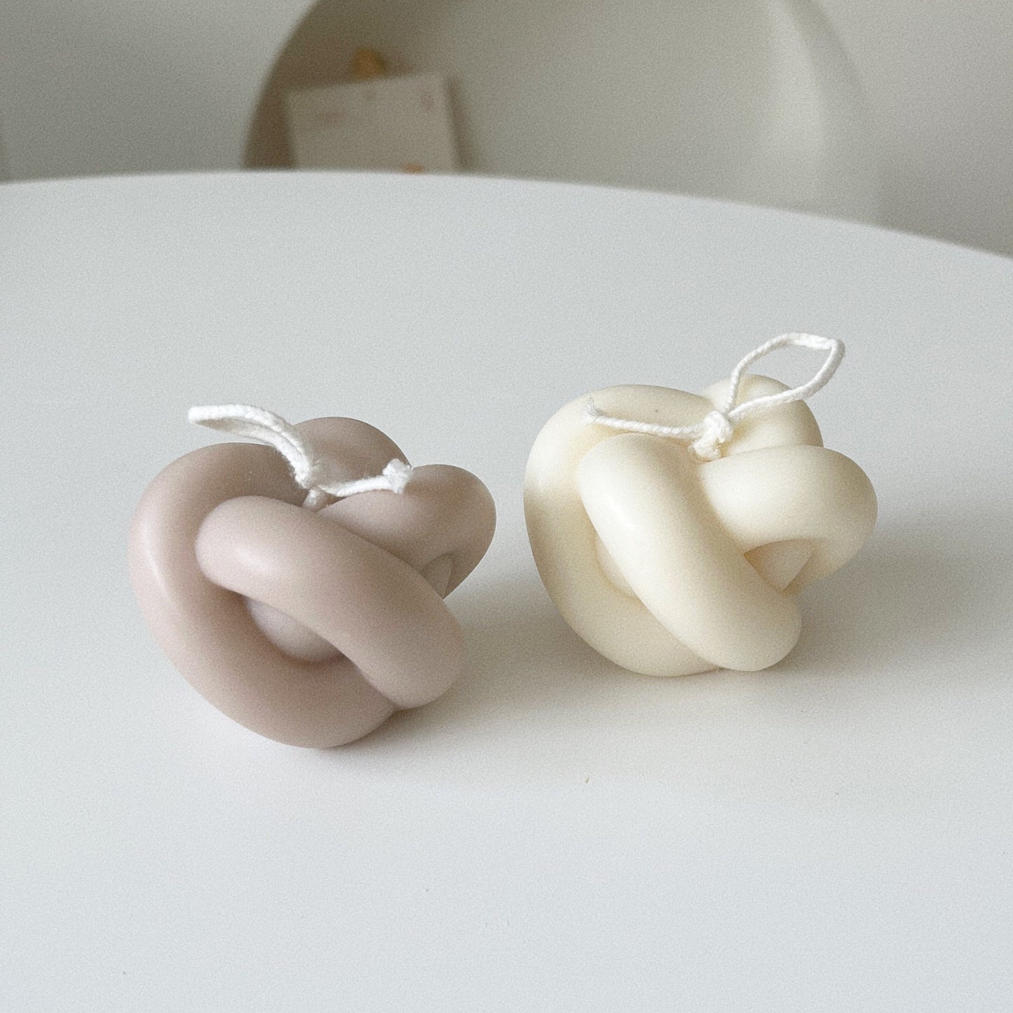 knot candle